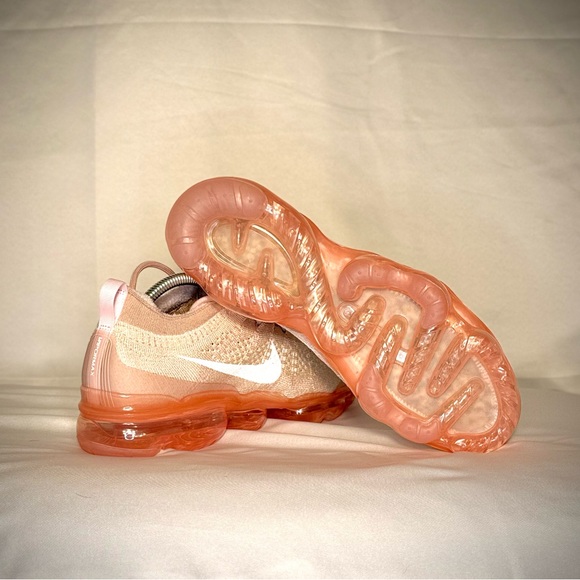 Nike Vapormax Flyknit Women’s Size 9 Oatmeal Pink - Picture 2 of 4